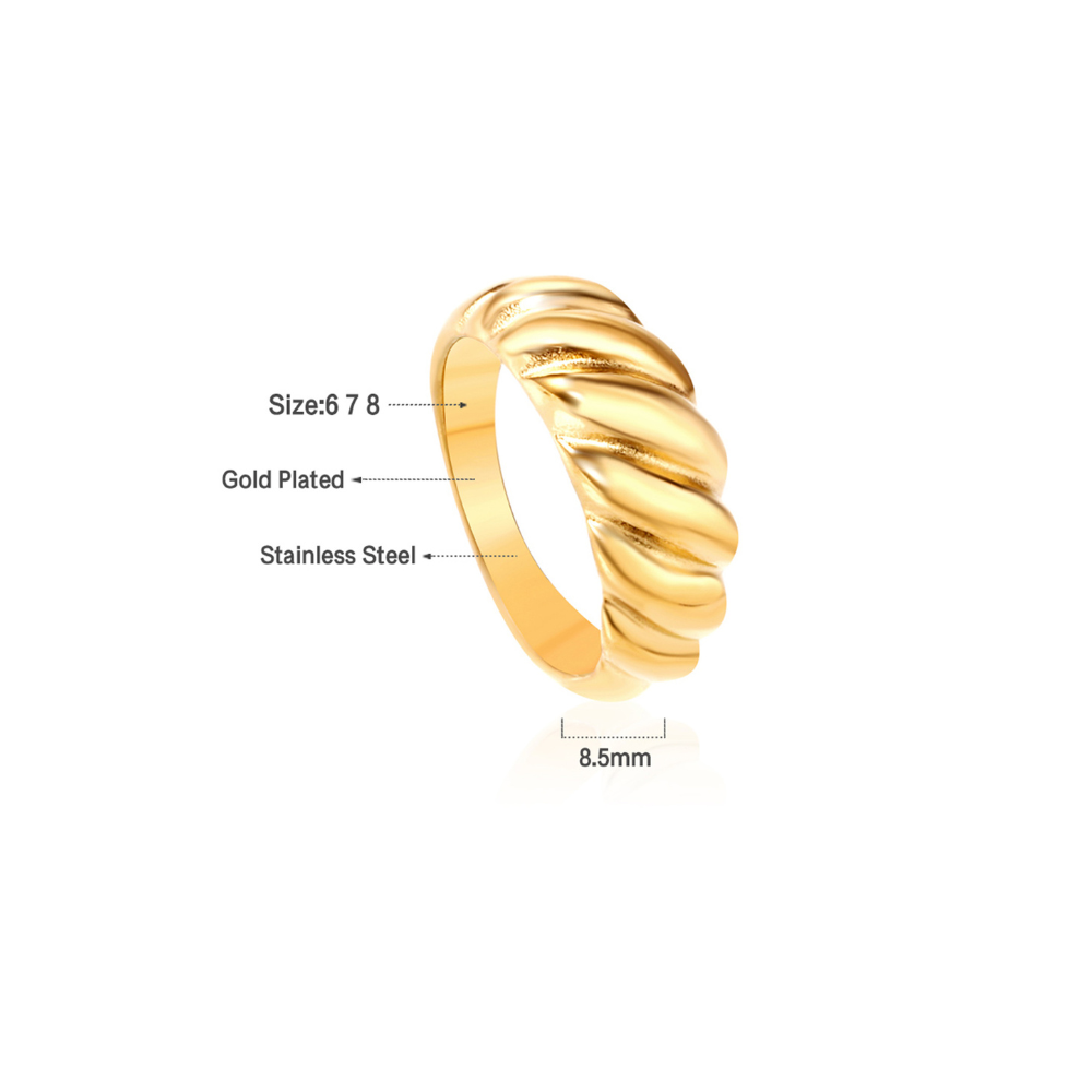 Timeless Classic Gold Croissant Ring