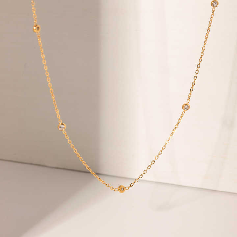 Minimal Round Cubic Zirconia Chain