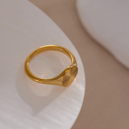 Gold Sunbeam Signet Ring