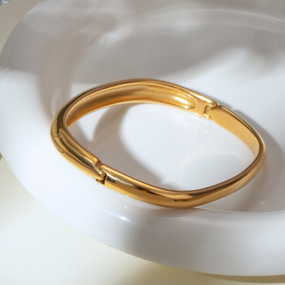 Sculpted Gold Bangle