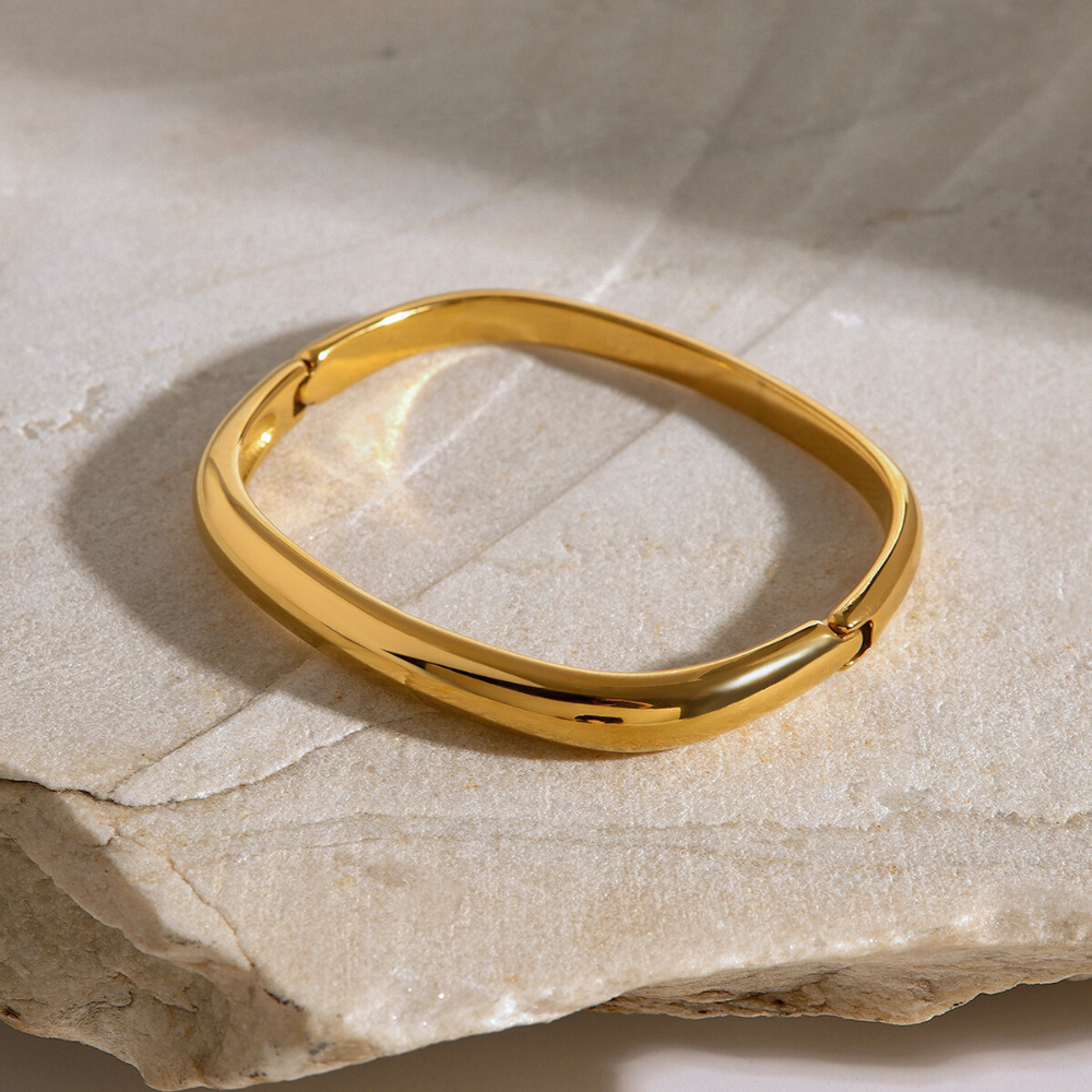 Sculpted Gold Bangle